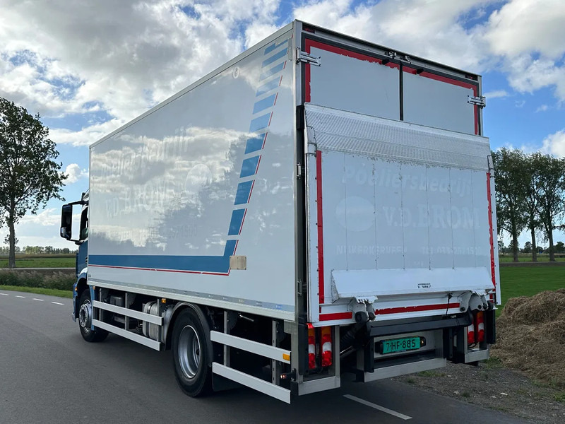 Mercedes-Benz Antos ANTOS 1924L EURO6. 2017. Geisoleerde opbouw 610x244x238 - Рефрижератор вантажівка: фото 4 Mercedes-Benz Antos ANTOS 1924L EURO6. 2017. Geisoleerde opbouw 610x244x238 - Рефрижератор вантажівка: фото 4