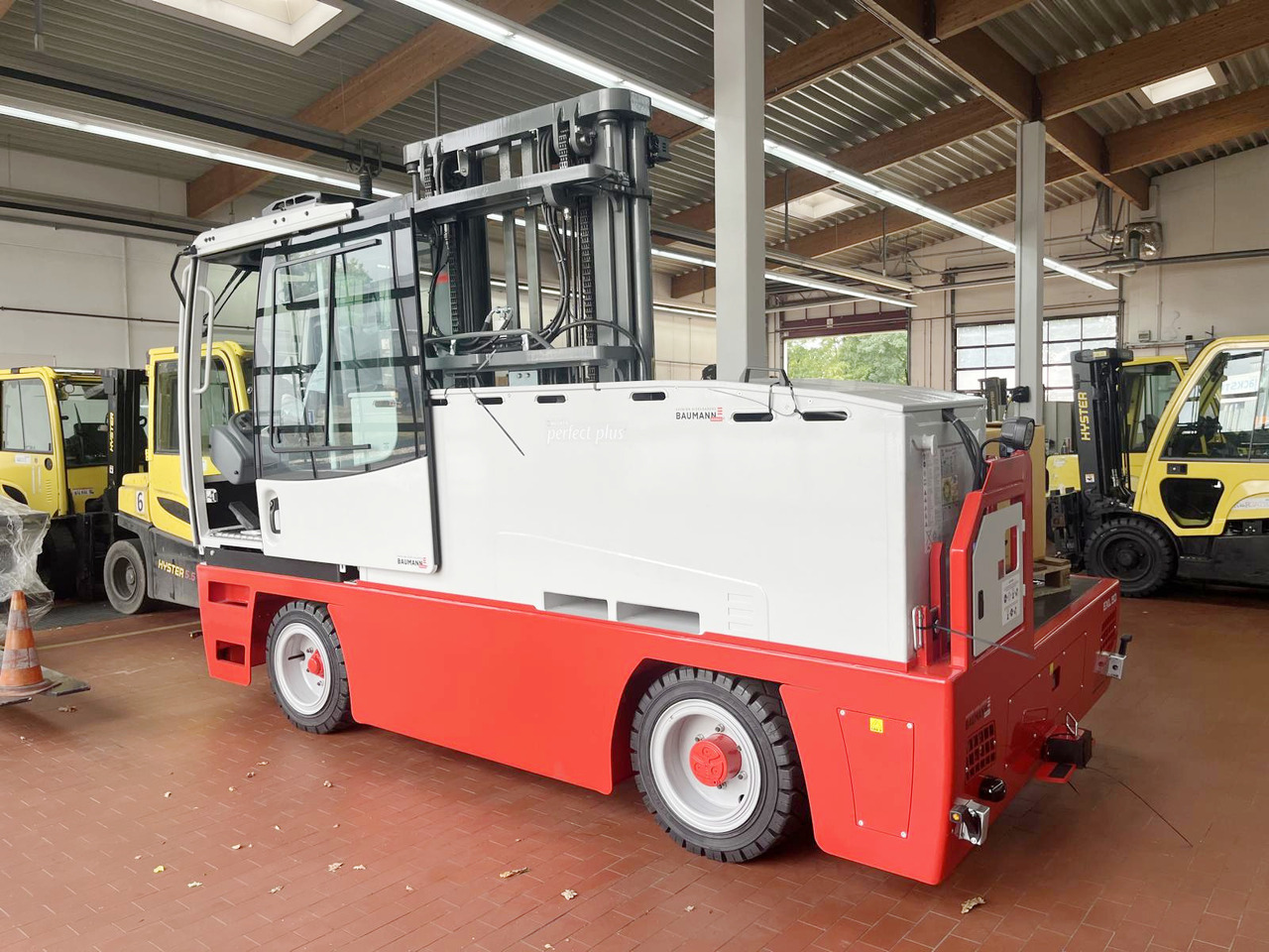 Baumann ELQ 50 L/14/60 TR 120V - Навантажувач боковий: фото 3 Baumann ELQ 50 L/14/60 TR 120V - Навантажувач боковий: фото 3