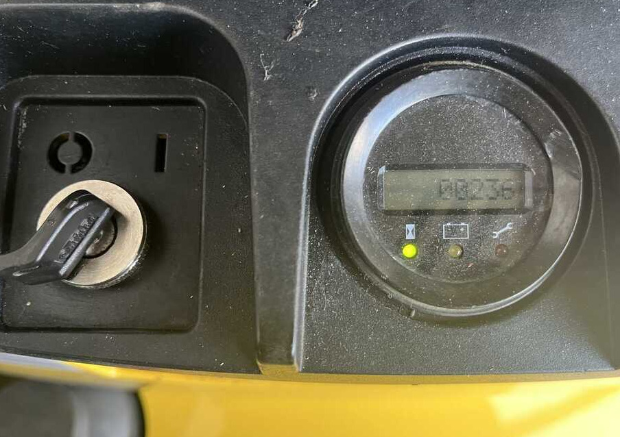 Hyster S 1.0 E - Штабелер: фото 3 Hyster S 1.0 E - Штабелер: фото 3