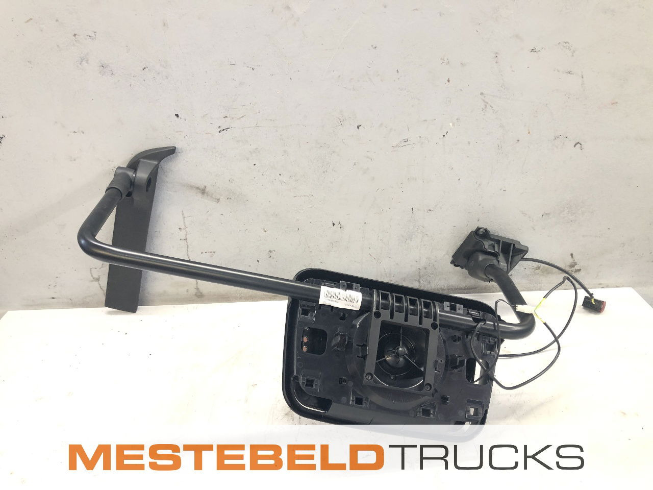 DAF Spiegel met steun rechts - Кабіна й інтер'єр в категорії Вантажівки: фото 2 DAF Spiegel met steun rechts - Кабіна й інтер'єр в категорії Вантажівки: фото 2