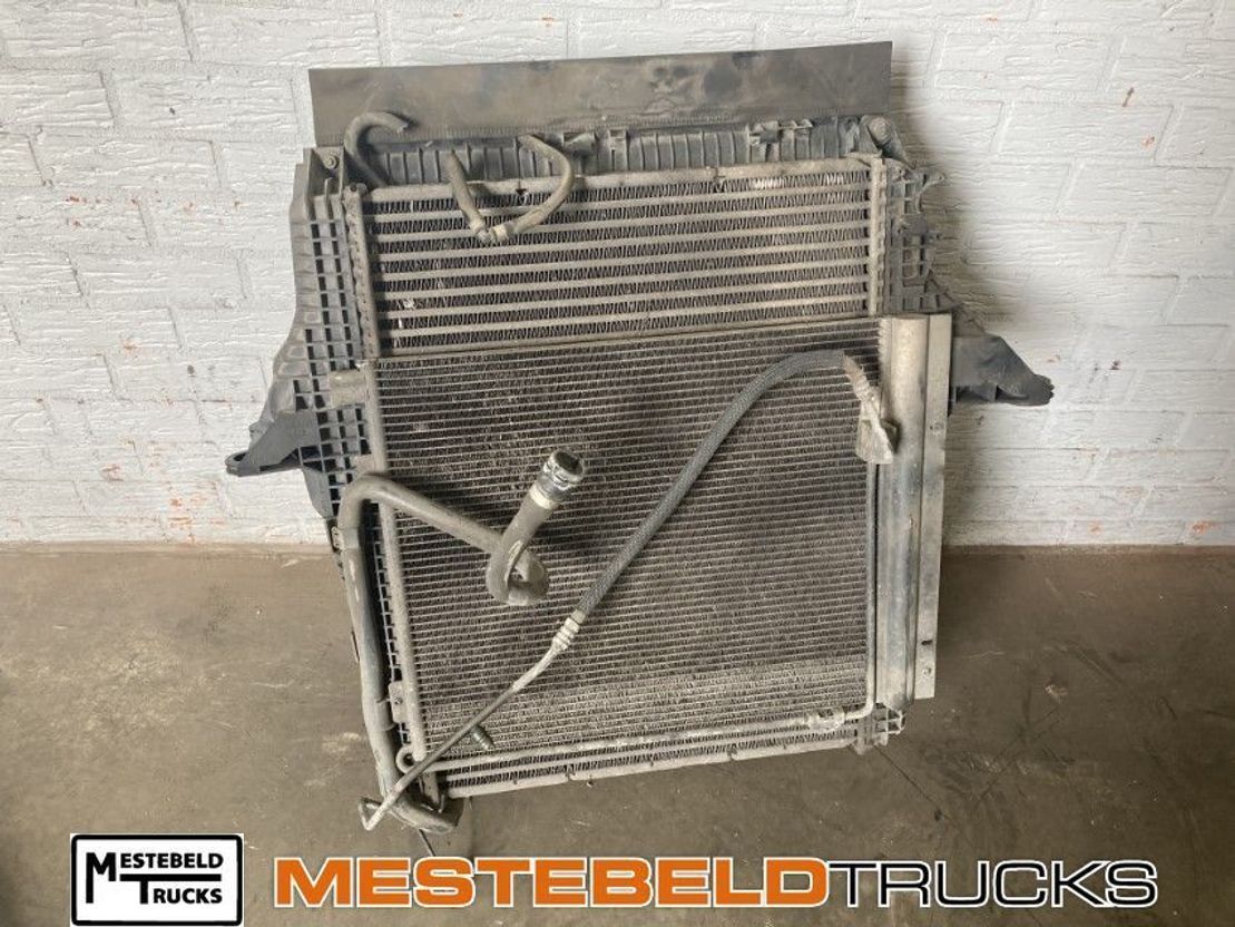 MAN Radiateur met intercooler - Радіатор в категорії Вантажівки: фото 1 MAN Radiateur met intercooler - Радіатор в категорії Вантажівки: фото 1