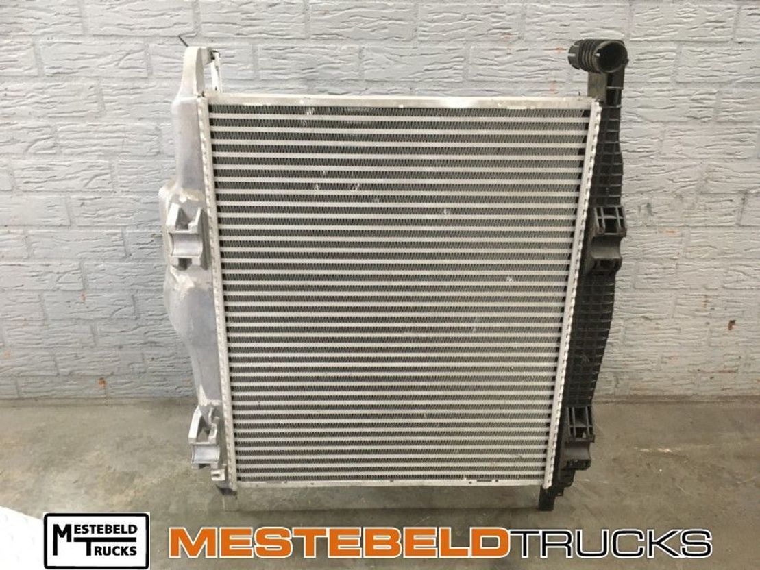 Mercedes-Benz Intercooler - Система охолодження в категорії Вантажівки: фото 1 Mercedes-Benz Intercooler - Система охолодження в категорії Вантажівки: фото 1