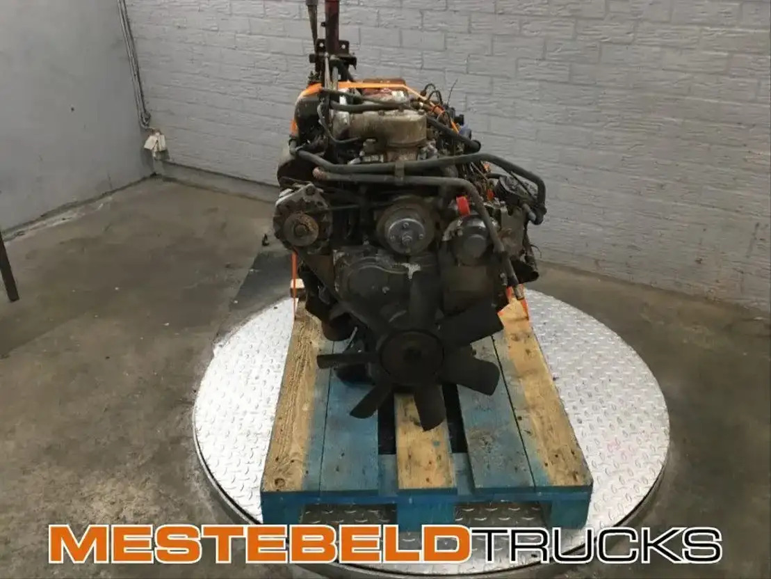 Perkins Motor 4 cilinder - Двигун в категорії Вантажівки: фото 1 Perkins Motor 4 cilinder - Двигун в категорії Вантажівки: фото 1