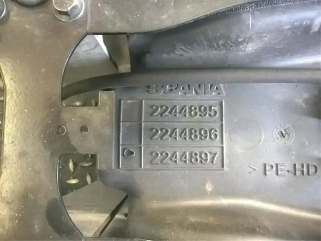 Scania Ad-blue tank - Вихлопна система в категорії Вантажівки: фото 2 Scania Ad-blue tank - Вихлопна система в категорії Вантажівки: фото 2