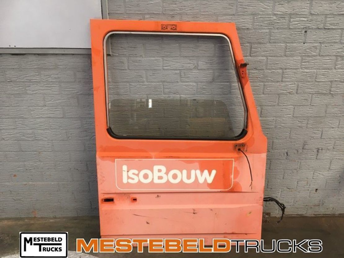 Scania Deur rechts  - Кабіна й інтер'єр в категорії Вантажівки: фото 1 Scania Deur rechts  - Кабіна й інтер'єр в категорії Вантажівки: фото 1