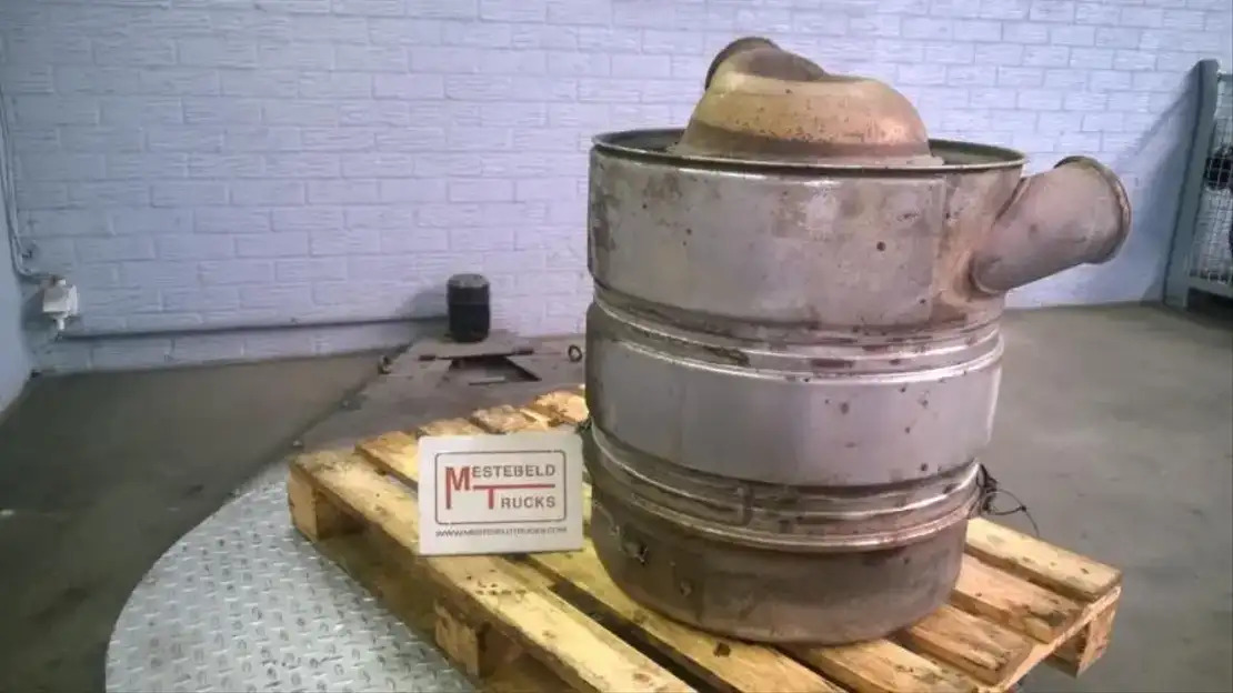 Scania Uitlaatdemper - Вихлопна система в категорії Вантажівки: фото 2 Scania Uitlaatdemper - Вихлопна система в категорії Вантажівки: фото 2