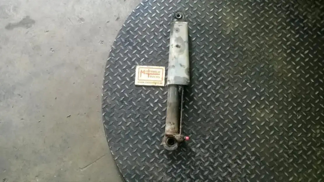 Volvo Cabinecilinder - Кабіна й інтер'єр в категорії Вантажівки: фото 1 Volvo Cabinecilinder - Кабіна й інтер'єр в категорії Вантажівки: фото 1