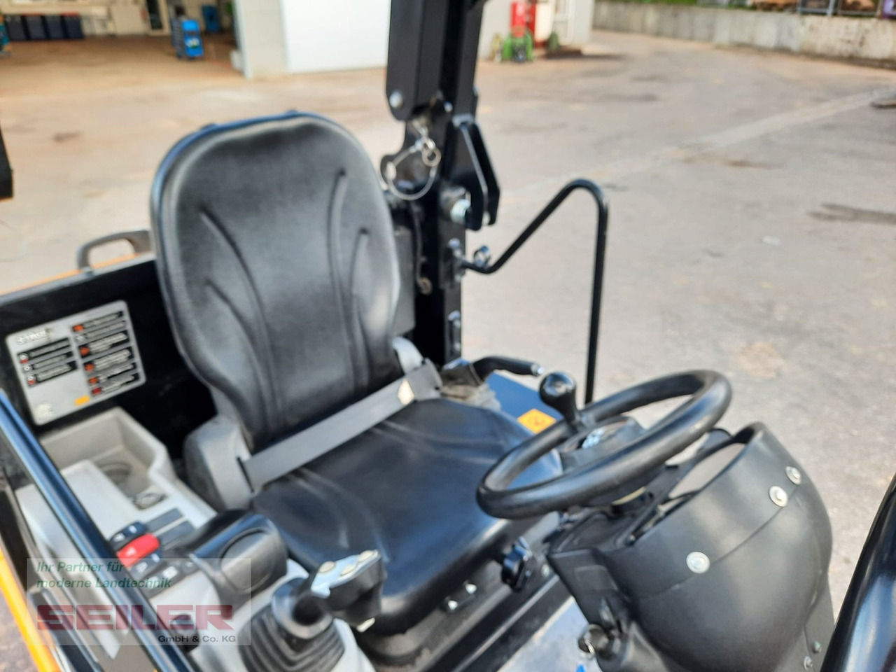 Компактний фронтальний навантажувач JCB 403 Agri PLUS: фото 10 Компактний фронтальний навантажувач JCB 403 Agri PLUS: фото 10