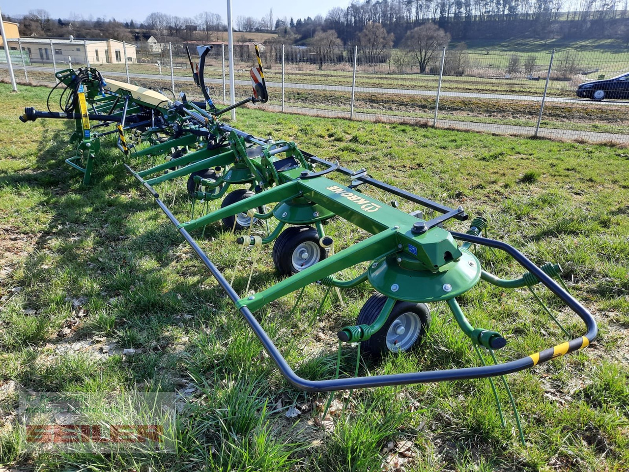 Krone Vendro 1120 - Сіноворушилка: фото 3 Krone Vendro 1120 - Сіноворушилка: фото 3