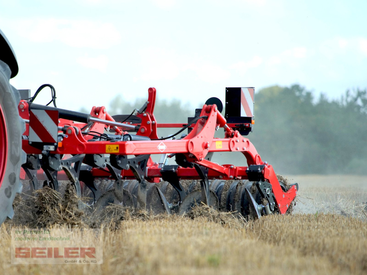 Kuhn Cultimer L 400 R NSM + T-Liner-Walze - Культиватор: фото 2 Kuhn Cultimer L 400 R NSM + T-Liner-Walze - Культиватор: фото 2