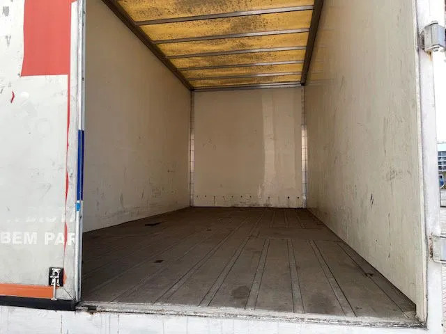 DAF XF 95.380 Euro 2 Manual-Gear - Вантажівка з закритим кузовом: фото 5 DAF XF 95.380 Euro 2 Manual-Gear - Вантажівка з закритим кузовом: фото 5