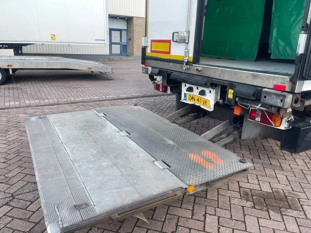 Krone CARRIER VECTOR 1950 3 AXELS - Рефрижератор напівпричіп: фото 3 Krone CARRIER VECTOR 1950 3 AXELS - Рефрижератор напівпричіп: фото 3