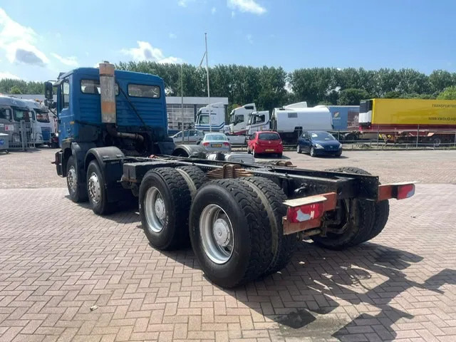 MAN 32.403 8x4 chassis Manual Full Steel - Вантажівка шасі: фото 4 MAN 32.403 8x4 chassis Manual Full Steel - Вантажівка шасі: фото 4