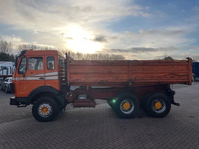 Mercedes-Benz AK 2635 6x4 V8 - Самоскид вантажівка: фото 3 Mercedes-Benz AK 2635 6x4 V8 - Самоскид вантажівка: фото 3