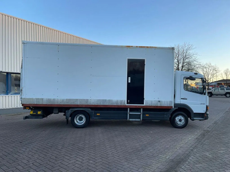 Mercedes-Benz Atego 818 EURO 3 Full Steel Manual Gear-box NL-Truck - Вантажівка з закритим кузовом: фото 2 Mercedes-Benz Atego 818 EURO 3 Full Steel Manual Gear-box NL-Truck - Вантажівка з закритим кузовом: фото 2