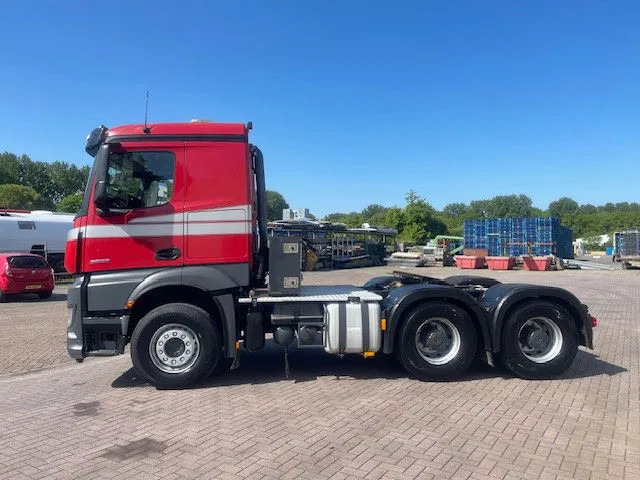 Mercedes-Benz Actros 2653 6x4 Blatt / Luft / Luft Low km! - Тягач: фото 4 Mercedes-Benz Actros 2653 6x4 Blatt / Luft / Luft Low km! - Тягач: фото 4