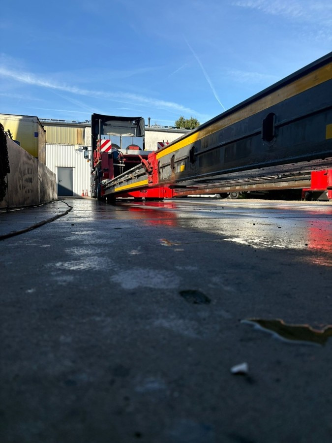 FAYMONVILLE Megamax Z-2H-V-KBV-AA Yachttransport - Низькорамна платформа напівпричіп: фото 5 FAYMONVILLE Megamax Z-2H-V-KBV-AA Yachttransport - Низькорамна платформа напівпричіп: фото 5