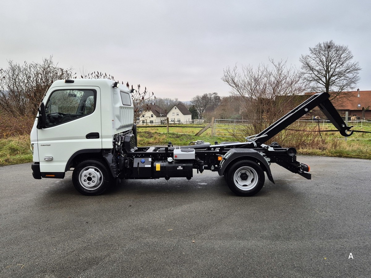 FUSO 3C15 Duonic Aut.City Abrollkipper AHK 3.5T - Гаковий мультиліфт вантажівка: фото 3 FUSO 3C15 Duonic Aut.City Abrollkipper AHK 3.5T - Гаковий мультиліфт вантажівка: фото 3
