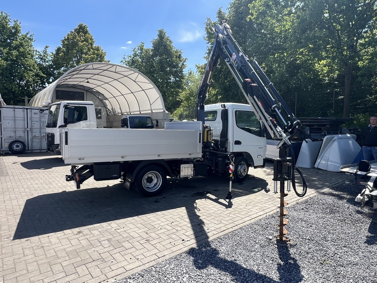 FUSO 3S15 Alu Pritsche 2.80m Ladekran Bohrgerät - Легка бортова вантажівка: фото 2 FUSO 3S15 Alu Pritsche 2.80m Ladekran Bohrgerät - Легка бортова вантажівка: фото 2