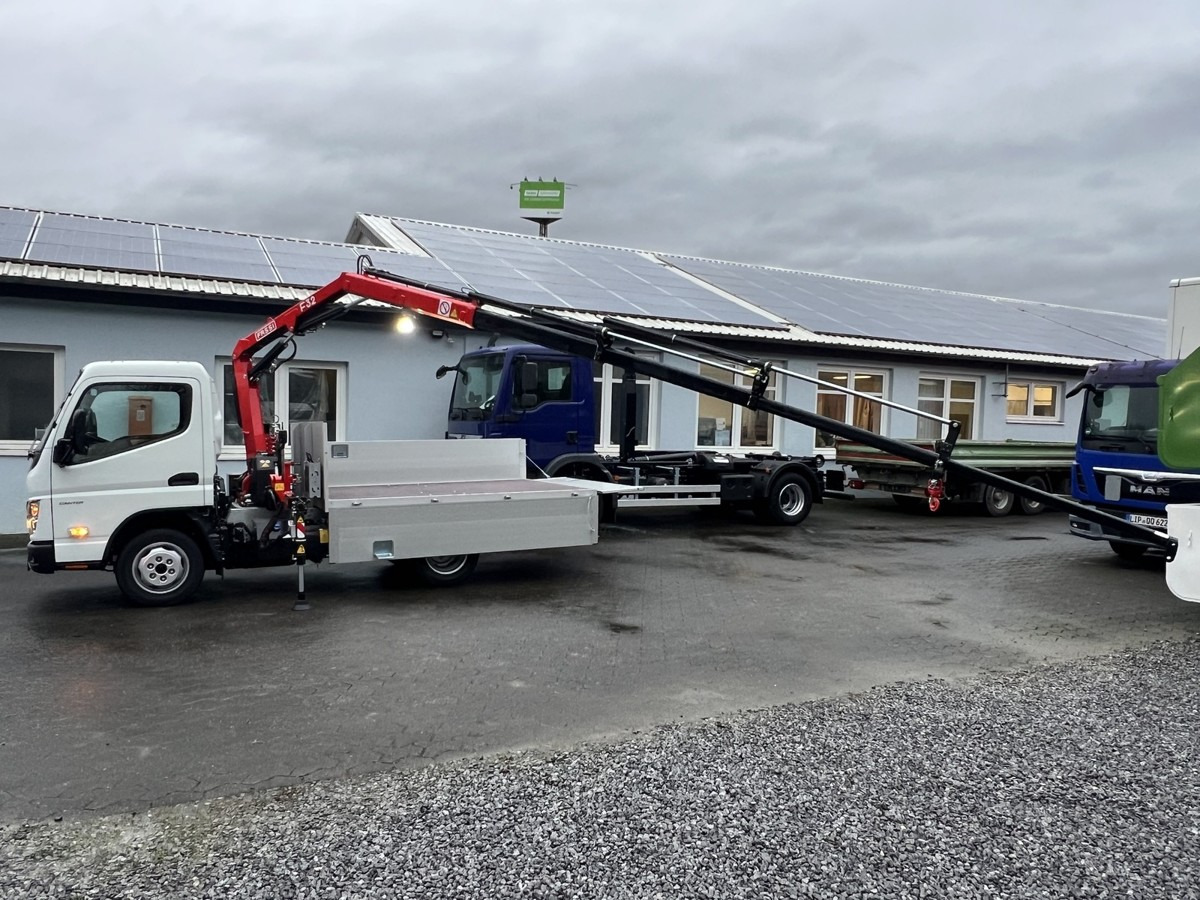 FUSO 3S15 Alu Pritsche 2.80m Ladekran Funk! sofort ve - Бортова вантажівка/ Платформа, Вантажівка з маніпулятором: фото 5 FUSO 3S15 Alu Pritsche 2.80m Ladekran Funk! sofort ve - Бортова вантажівка/ Платформа, Вантажівка з маніпулятором: фото 5
