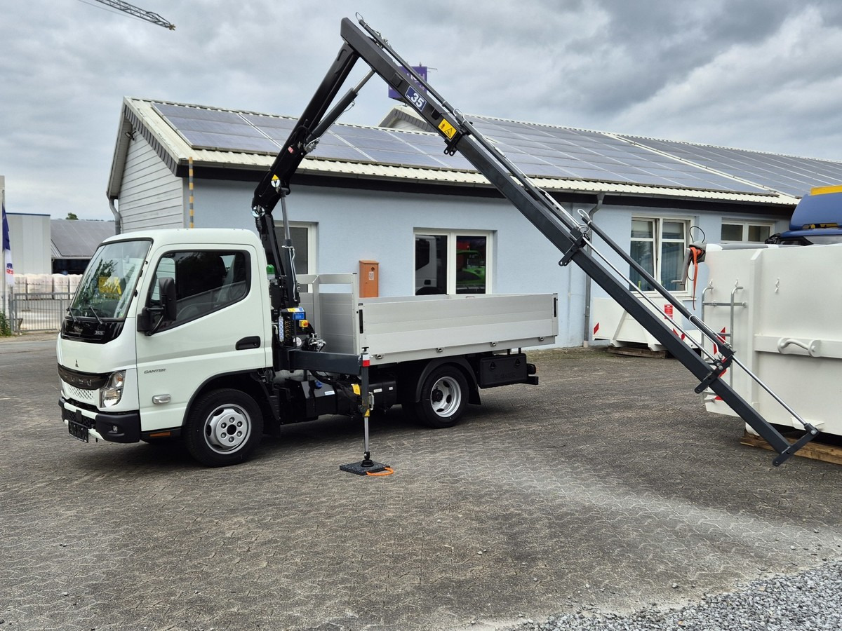 FUSO 3S15 Alu Pritsche 2.80m Ladekran - Легка бортова вантажівка: фото 1 FUSO 3S15 Alu Pritsche 2.80m Ladekran - Легка бортова вантажівка: фото 1