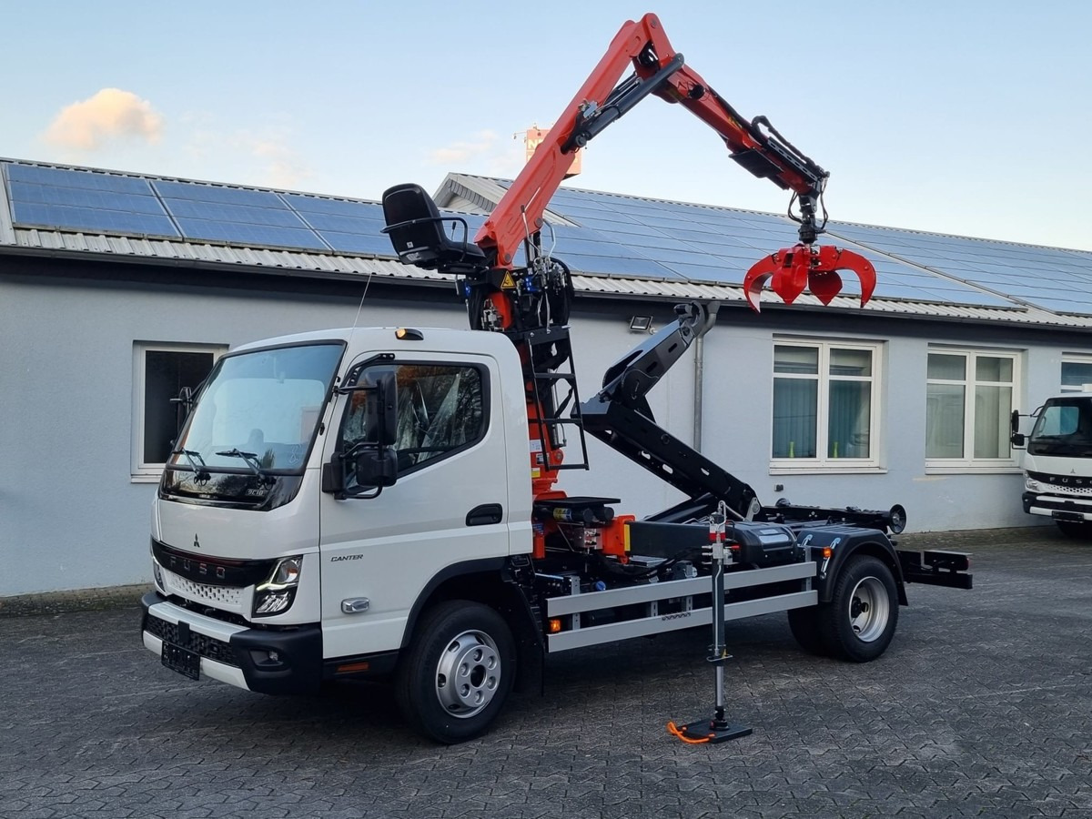 FUSO FUSO 9C18 City Abrollkipper + Z-Kran Recycling - Гаковий мультиліфт вантажівка, Вантажівка з маніпулятором: фото 2 FUSO FUSO 9C18 City Abrollkipper + Z-Kran Recycling - Гаковий мультиліфт вантажівка, Вантажівка з маніпулятором: фото 2