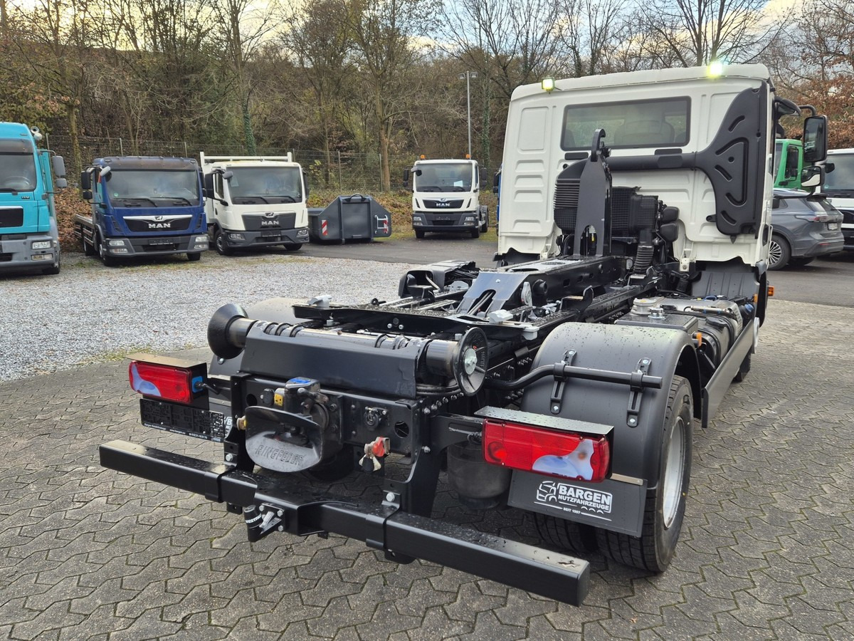 MAN TGL 12.250 BL City Abrollkipper AHK Euro 6 - Гаковий мультиліфт вантажівка: фото 3 MAN TGL 12.250 BL City Abrollkipper AHK Euro 6 - Гаковий мультиліфт вантажівка: фото 3