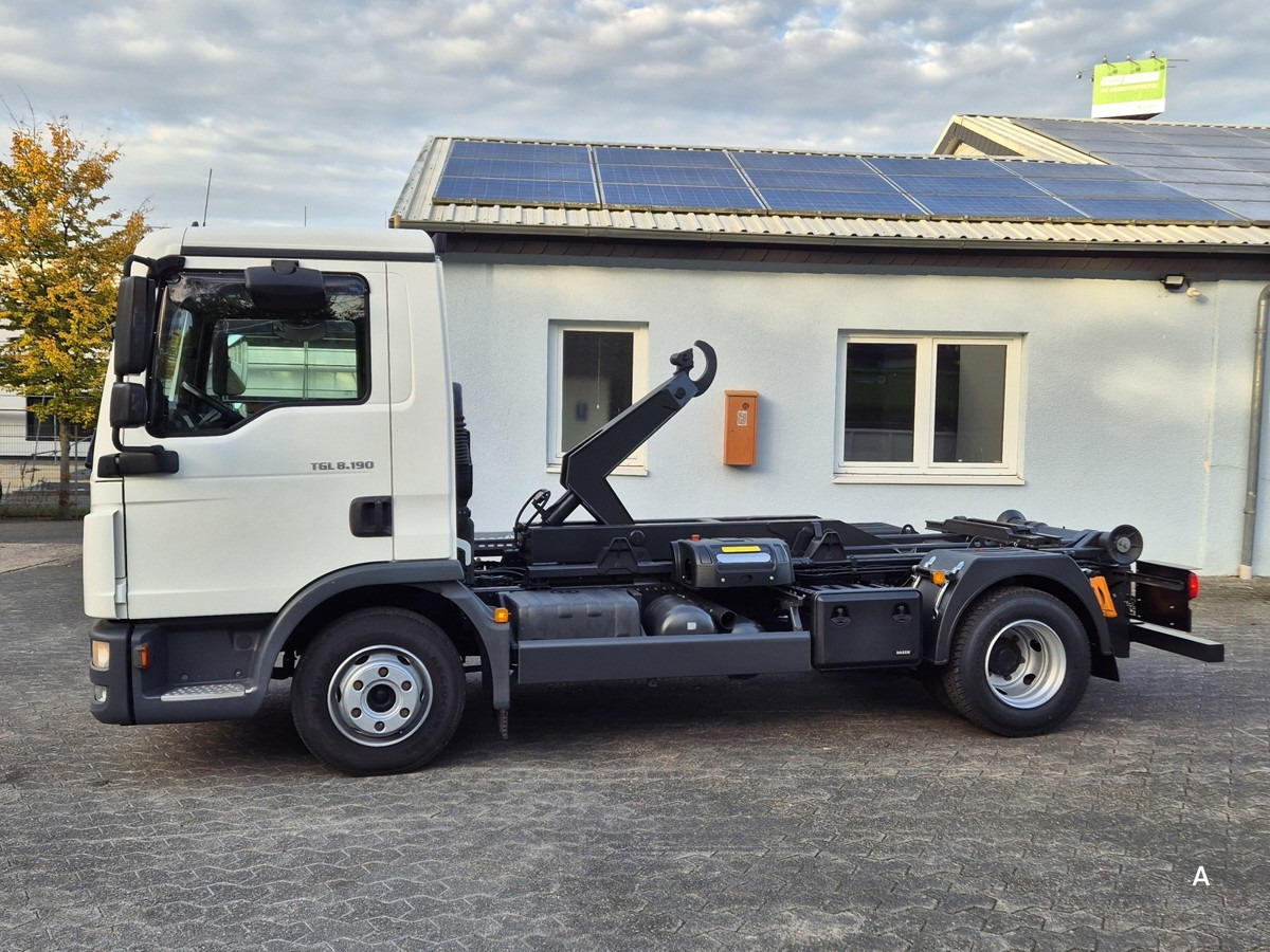 MAN TGL 8.190 BL City Abrollkipper Aut., 2 x AHK sof - Гаковий мультиліфт вантажівка: фото 4 MAN TGL 8.190 BL City Abrollkipper Aut., 2 x AHK sof - Гаковий мультиліфт вантажівка: фото 4