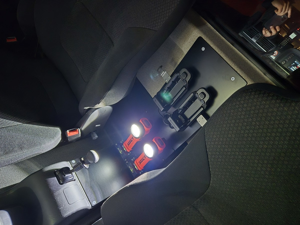 MAN TGL 8.190 Feuerwehrfahrzeug City Abrollkipper - Гаковий мультиліфт вантажівка: фото 2 MAN TGL 8.190 Feuerwehrfahrzeug City Abrollkipper - Гаковий мультиліфт вантажівка: фото 2