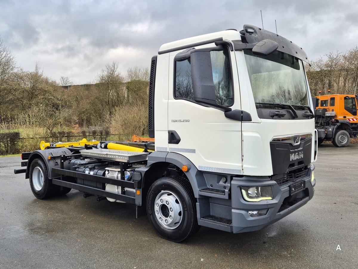 MAN TGM 15.290 BL Abrollkipper Multihook City+1570mm - Гаковий мультиліфт вантажівка: фото 3 MAN TGM 15.290 BL Abrollkipper Multihook City+1570mm - Гаковий мультиліфт вантажівка: фото 3