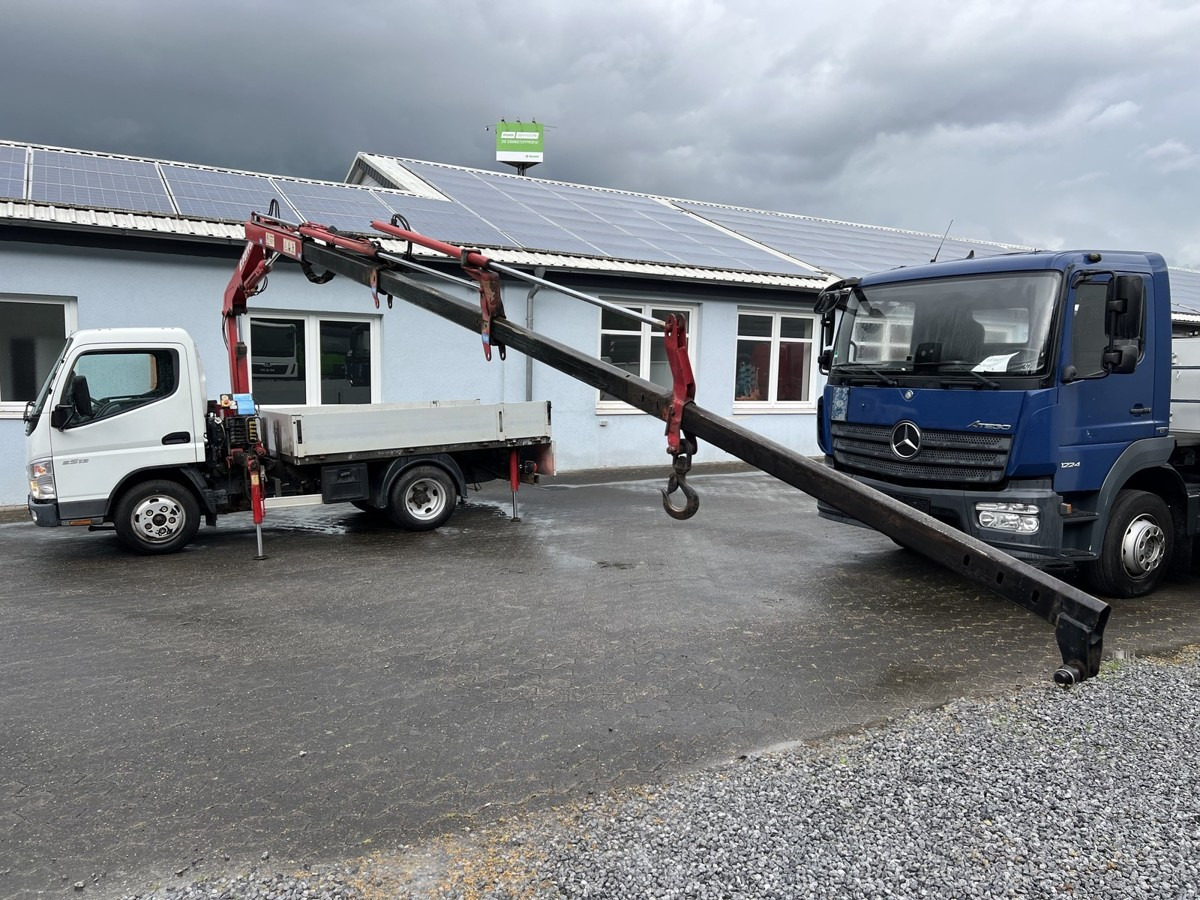 MITSUBISHI Canter 5S13 m. Ladekran Ferrari 530 3xhydr1xmech - Гаковий мультиліфт вантажівка, Вантажівка з маніпулятором: фото 4 MITSUBISHI Canter 5S13 m. Ladekran Ferrari 530 3xhydr1xmech - Гаковий мультиліфт вантажівка, Вантажівка з маніпулятором: фото 4