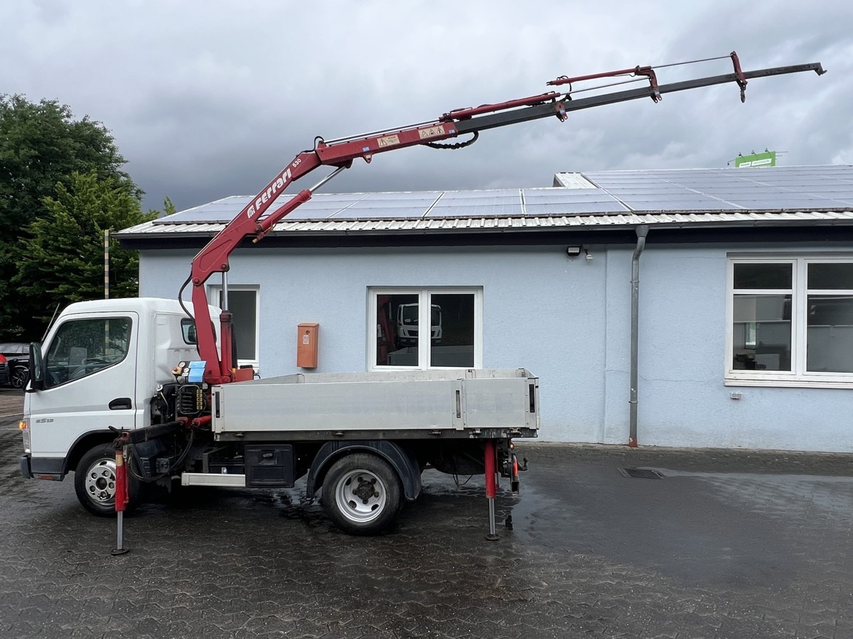 MITSUBISHI Canter 5S13 m. Ladekran Ferrari 530 3xhydr1xmech - Легка бортова вантажівка: фото 1 MITSUBISHI Canter 5S13 m. Ladekran Ferrari 530 3xhydr1xmech - Легка бортова вантажівка: фото 1