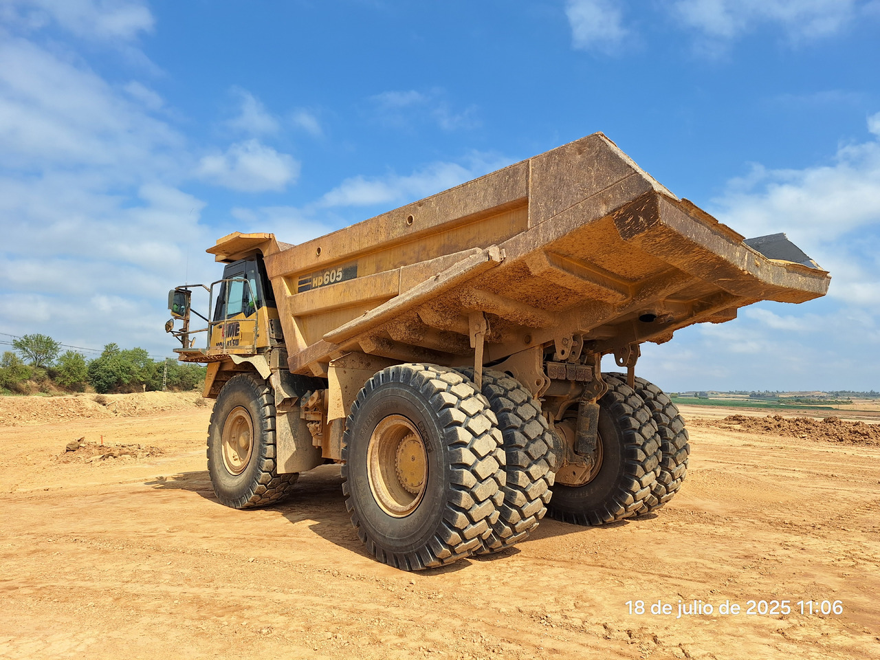 KOMATSU HD605 7-EO - Кар'єрний самоскид: фото 4 KOMATSU HD605 7-EO - Кар'єрний самоскид: фото 4