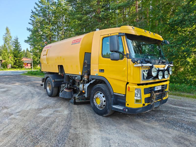 BUCHER Optifant 70 Volvo FM9 - Підмітально-прибиральна машина: фото 1 BUCHER Optifant 70 Volvo FM9 - Підмітально-прибиральна машина: фото 1