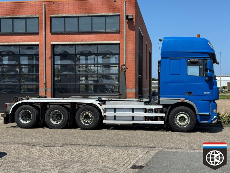 DAF XF 105.460 8X2/4 - 30t hooklift - CLEAN HOLLAND TRUCK - Гаковий мультиліфт вантажівка: фото 4 DAF XF 105.460 8X2/4 - 30t hooklift - CLEAN HOLLAND TRUCK - Гаковий мультиліфт вантажівка: фото 4