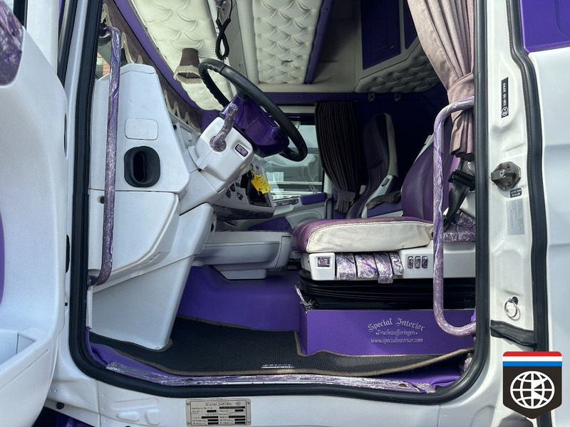 Scania R 500 B 6X2*4 PLANTS COMBI - FULL AIR - RETARDER - 2X TAILLIFT - SPECIAL INTERIOR - CONCOURSTAAT - Рефрижератор вантажівка: фото 5 Scania R 500 B 6X2*4 PLANTS COMBI - FULL AIR - RETARDER - 2X TAILLIFT - SPECIAL INTERIOR - CONCOURSTAAT - Рефрижератор вантажівка: фото 5