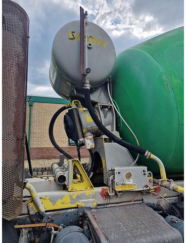 Автобетонозмішувач Mercedes-Benz 2527 B 6X4: фото 13 Автобетонозмішувач Mercedes-Benz 2527 B 6X4: фото 13