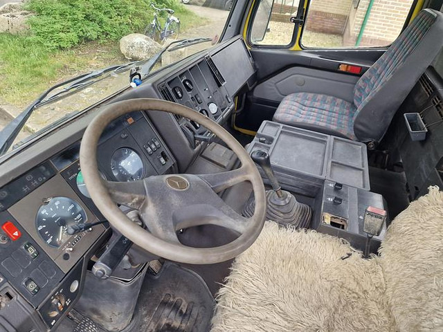 Автобетонозмішувач Mercedes-Benz 2527 B 6X4: фото 19 Автобетонозмішувач Mercedes-Benz 2527 B 6X4: фото 19