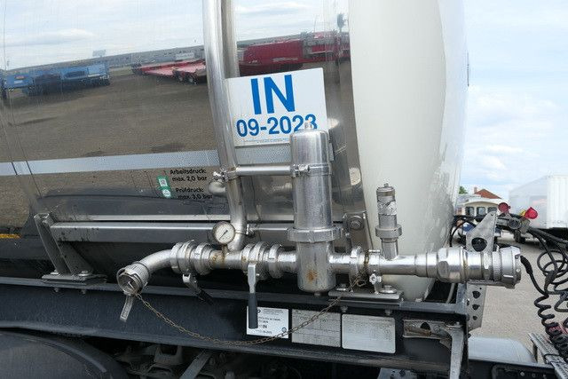 Berger SAPL 24 SATA, Isoliert, Edelstahl,3 Kammern,31m³ - Напівпричіп цистерна: фото 2 Berger SAPL 24 SATA, Isoliert, Edelstahl,3 Kammern,31m³ - Напівпричіп цистерна: фото 2