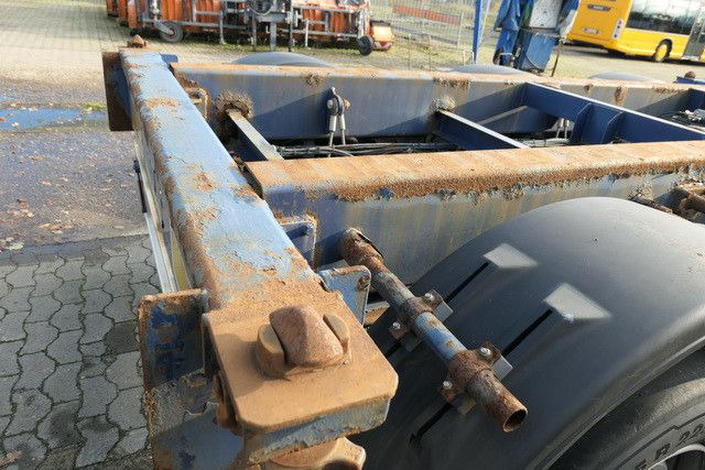 Carnehl CCS/HS, 1x20/2x20/1x30/1x40 Fuß Container, Lift - Контейнеровоз/ Змінний кузов напівпричіп: фото 3 Carnehl CCS/HS, 1x20/2x20/1x30/1x40 Fuß Container, Lift - Контейнеровоз/ Змінний кузов напівпричіп: фото 3