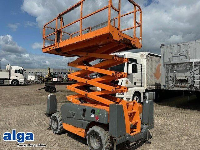 Haulotte Compact 12 DX, Geländegängig, Kubota, 12,15m - Ножичний підйомник: фото 1 Haulotte Compact 12 DX, Geländegängig, Kubota, 12,15m - Ножичний підйомник: фото 1