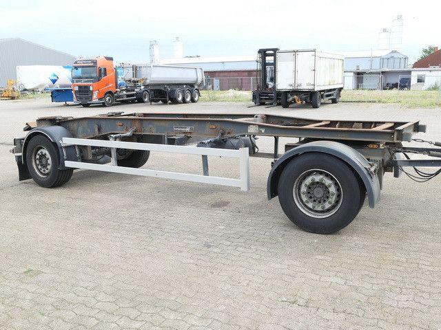 Hüffermann HSA 18.70, Container, Schlitten, SAF, Luftfed. Hüffermann HSA 18.70, Container, Schlitten, SAF, Luftfed. - Причіп мультиліфт/ Бункеровоз: фото 4 Hüffermann HSA 18.70, Container, Schlitten, SAF, Luftfed. Hüffermann HSA 18.70, Container, Schlitten, SAF, Luftfed. - Причіп мультиліфт/ Бункеровоз: фото 4