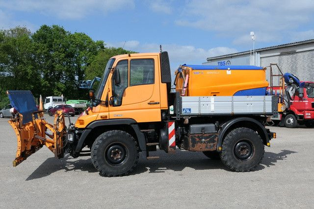 Unimog U 300 4x4, Schmidt, Streuer, Schild, Klima,27tkm - Комерційний автомобіль: фото 3 Unimog U 300 4x4, Schmidt, Streuer, Schild, Klima,27tkm - Комерційний автомобіль: фото 3