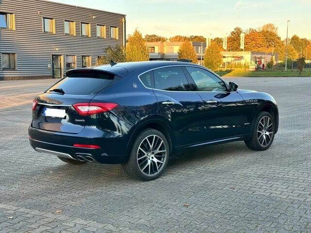 Maserati Levante Q4 Gran Lusso/2. Hand/TOP! - Легка бортова вантажівка: фото 2 Maserati Levante Q4 Gran Lusso/2. Hand/TOP! - Легка бортова вантажівка: фото 2