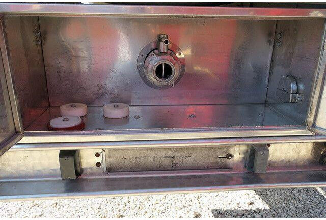 Напівпричіп цистерна Для транспортування харчових продукті Menci SA 105, Isoliert, Tank aus 2016, 32m³, 4 Kammern: фото 9 Напівпричіп цистерна Для транспортування харчових продукті Menci SA 105, Isoliert, Tank aus 2016, 32m³, 4 Kammern: фото 9