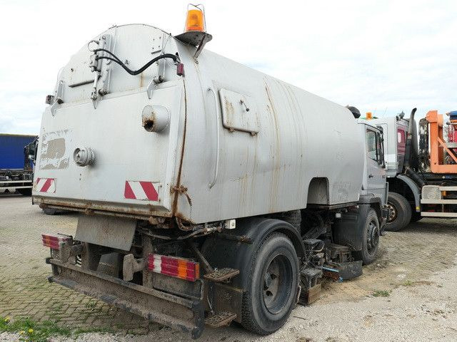 Mercedes-Benz 1314 KO 4x2, Schörling TSZ 94, Blattfederung - Підмітально-прибиральна машина: фото 2 Mercedes-Benz 1314 KO 4x2, Schörling TSZ 94, Blattfederung - Підмітально-прибиральна машина: фото 2