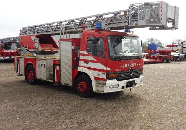 Mercedes-Benz 1528 ATEGO 4x2, Drehleiter DL23-12, Metz, 30m - Пожежна машина: фото 4 Mercedes-Benz 1528 ATEGO 4x2, Drehleiter DL23-12, Metz, 30m - Пожежна машина: фото 4