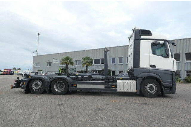 Mercedes-Benz 2543 L Actros 6x2, Meiler RK 21.70, Lenk-Lift - Гаковий мультиліфт вантажівка: фото 2 Mercedes-Benz 2543 L Actros 6x2, Meiler RK 21.70, Lenk-Lift - Гаковий мультиліфт вантажівка: фото 2