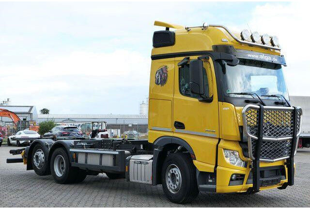 Mercedes-Benz 2546 L 6x2, MP4, 2x Schlafliege, Bullfänger, AC - Вантажівка шасі: фото 4 Mercedes-Benz 2546 L 6x2, MP4, 2x Schlafliege, Bullfänger, AC - Вантажівка шасі: фото 4