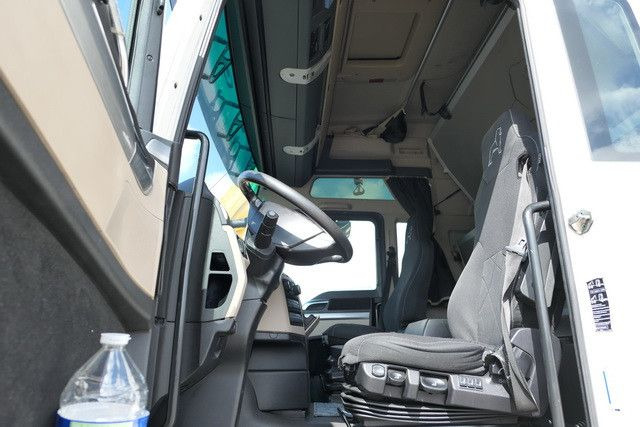 MAN 18.500 TGX 4x2, Intarder, Klima, 2x Tank,Spoiler - Тягач: фото 4 MAN 18.500 TGX 4x2, Intarder, Klima, 2x Tank,Spoiler - Тягач: фото 4